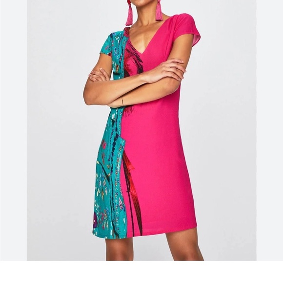 NWT DESIGUAL Pink & Teal Feather Print Shift Dress Women’s Size 2 - Picture 2 of 10